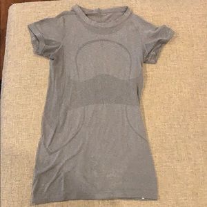 lululemon swiftly top!!